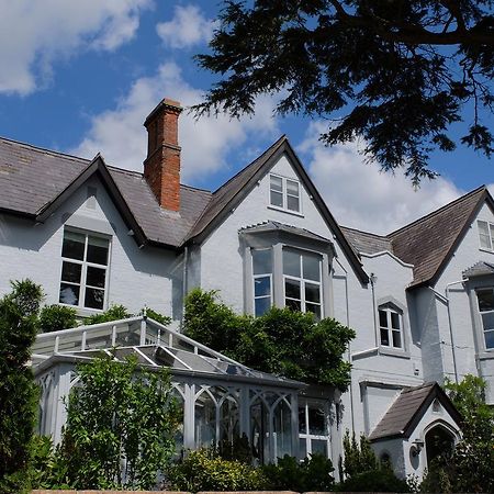 Wollaston Lodge Bed And Breakfast Exterior photo