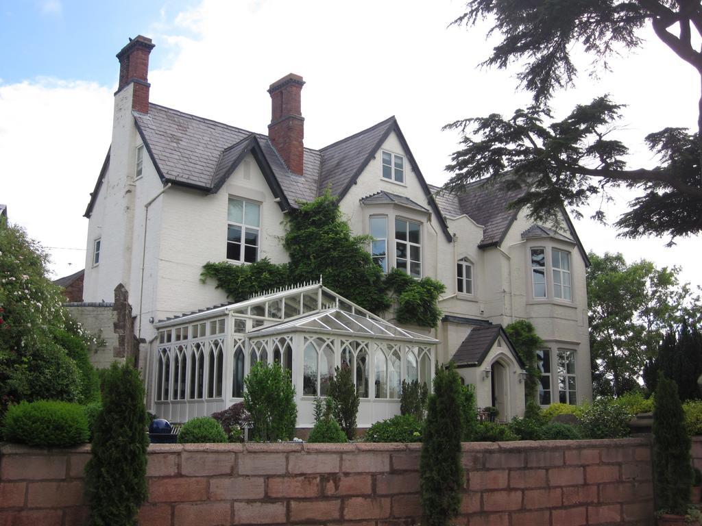 Wollaston Lodge Bed And Breakfast Exterior photo